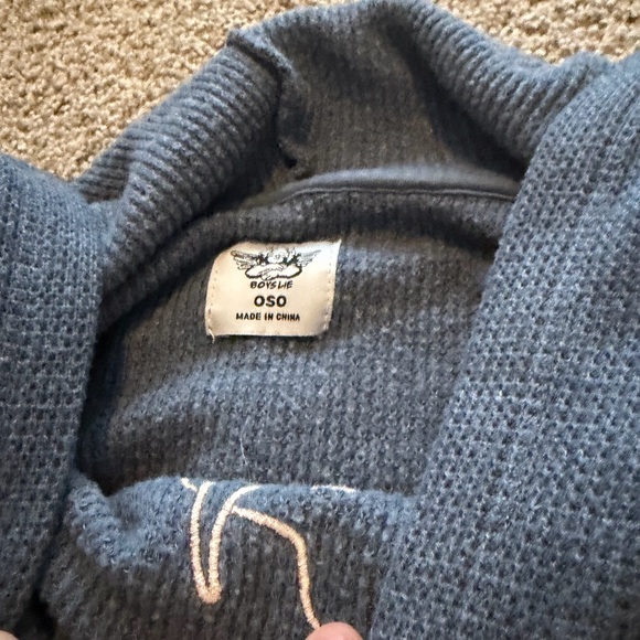 Boys lie knit set hoodie and fold over pans OSO and medium pants - Picture 3 of 4